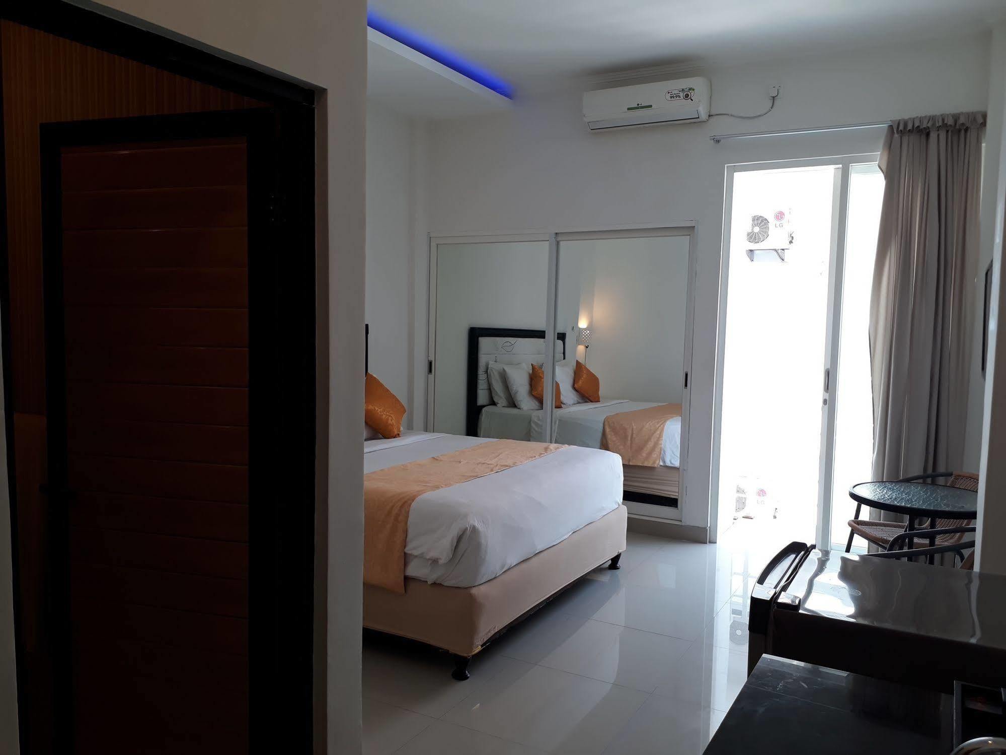 Kubu Anyar Hotel Kuta Lombok Exteriör bild